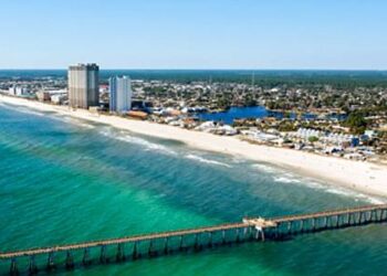 panama city and beach skyline