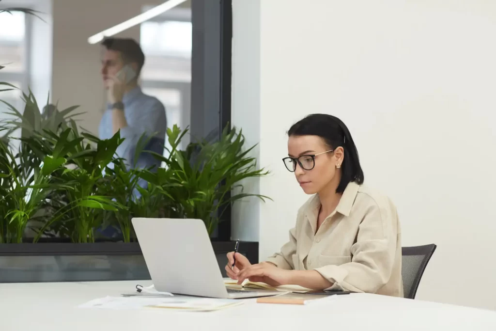 businesswoman-with-laptop-at-office-2022-02-02-04-51-44-utc